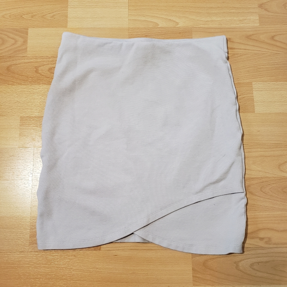 SUNDAY BEST Aritzia skirt